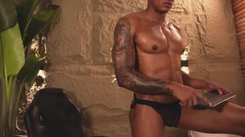 logan_varela online show from 6, 3, 2025