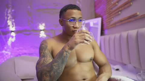 logan_varela online show from 25, 5, 2026