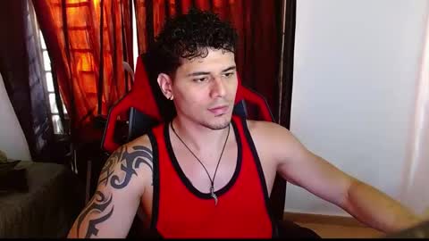 Snapshot of loganandrwz chatting on 5, 2, 2026 Loganandrwz online show from 5, 2, 2026