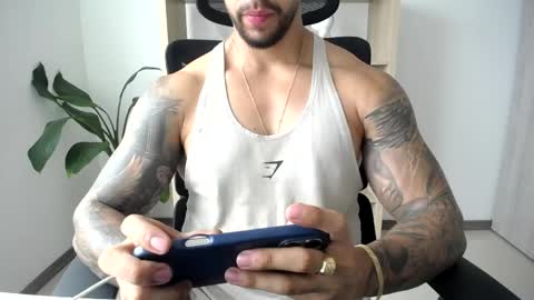 Logan Wolfp online show from 25, 5, 2026