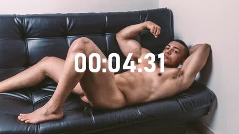 Snapshot of loganmartinx chatting on 5, 7, 2026 loganmartinx online show from 5, 7, 2026
