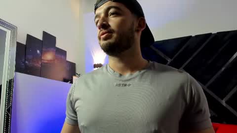 Snapshot of loganwolfjs chatting on 19, 7, 2026 Logan Wolf online show from 19, 7, 2026