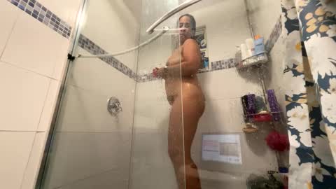 Lola online show from 12, 10, 2025