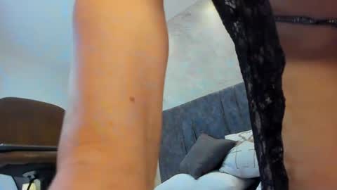 Lola Sweet online show from 13, 9, 2025