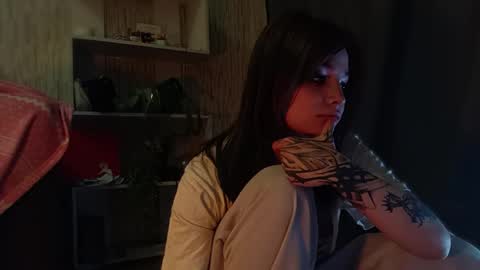 lola online show from 3, 5, 2026