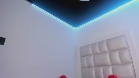 Snapshot of lola_js chatting on 17, 6, 2026 lola_js online show from 17, 6, 2026