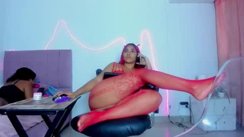 lola_lustrum online show from 4, 6, 2026