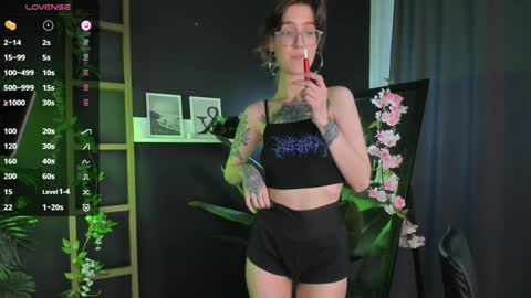 Snapshot of lola_missy chatting on 31, 1, 2025 Lola online show from 31, 1, 2025