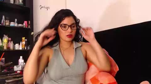 Snapshot of lolaa_staars chatting on 13, 12, 2024 lolaa_staars online show from 13, 12, 2024