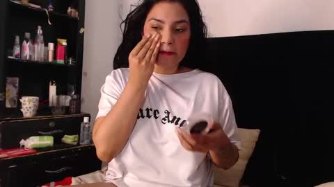 Snapshot of lolaa_staars chatting on 22, 12, 2024 lolaa_staars online show from 22, 12, 2024