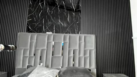 Lola Angel online show from 7, 11, 2025