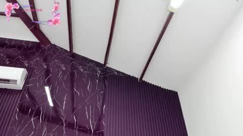 Lola Angel online show from 25, 11, 2025