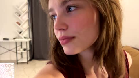 lolaatatee online show from 29, 4, 2026