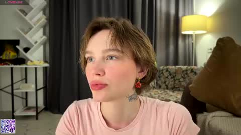lolaatatee online show from 20, 7, 2026