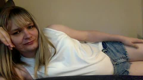 LolaJackson online show from 13, 6, 2026