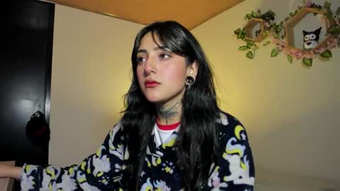 Lola online show from 3, 2, 2026