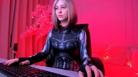 Snapshot of lolalemona chatting on 15, 12, 2024 lolalemona online show from 15, 12, 2024