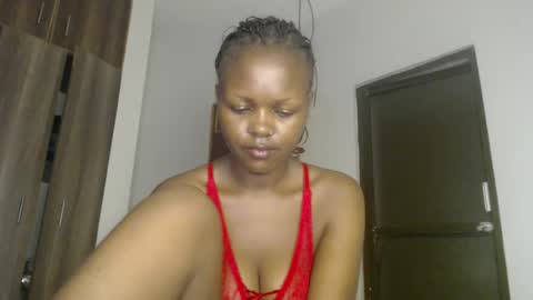 Snapshot of lolamia7 chatting on 21, 2, 2025 lolamia7 online show from 21, 2, 2025