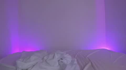 Lola online show from 12, 2, 2025