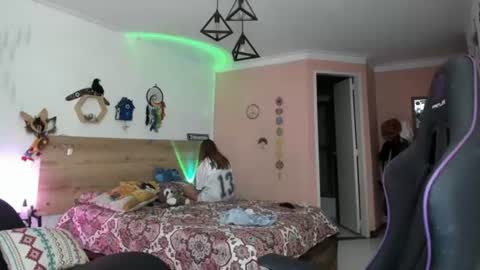 Lola doll online show from 13, 7, 2026