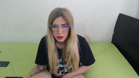 Sascha Bauer online show from 5, 10, 2025