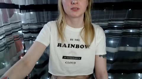 Lisa online show from 2, 2, 2025