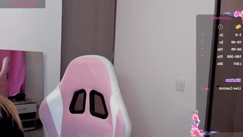 Snapshot of lolly_js_ chatting on 26, 1, 2025 Lolly online show from 26, 1, 2025