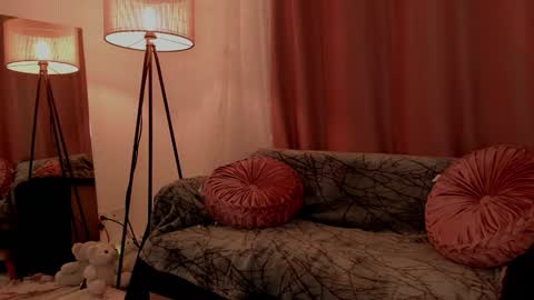 Snapshot of lolly_js_ chatting on 17, 10, 2025 Lolly online show from 17, 10, 2025