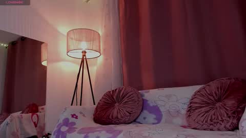 Snapshot of lolly_js_ chatting on 17, 12, 2025 Lolly online show from 17, 12, 2025