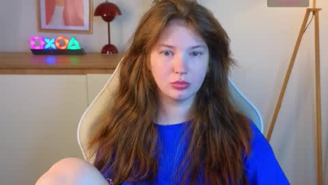 Snapshot of lolly_pump chatting on 28, 9, 2025 Mona online show from 28, 9, 2025