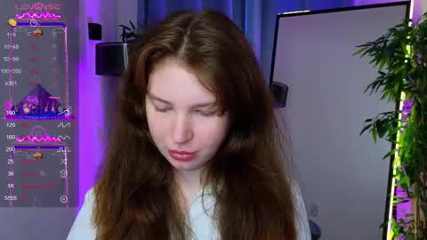 Snapshot of lolly_pump chatting on 5, 10, 2025 Mona online show from 5, 10, 2025