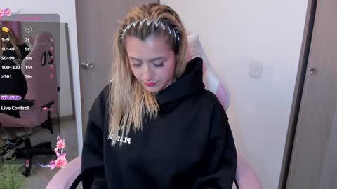 Lolly online show from 31, 12, 2024