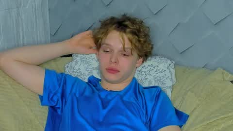 Snapshot of lolnoillimsary chatting on 21, 4, 2026 Nelis online show from 21, 4, 2026