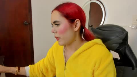 L O L Y online show from 9, 4, 2026