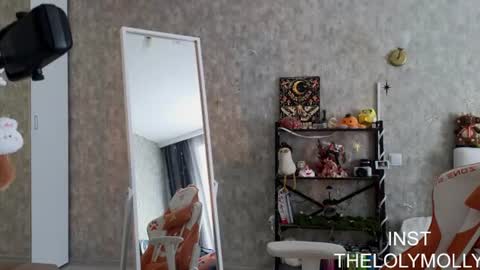 Snapshot of lolymolli chatting on 19, 6, 2026 Molli online show from 19, 6, 2026