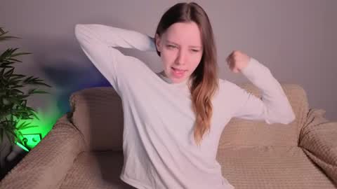 lolytarose online show from 30, 5, 2026