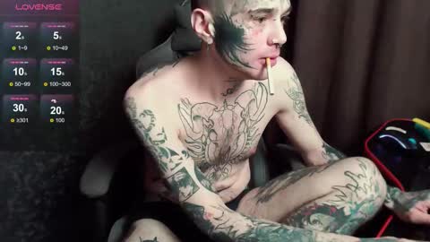 Snapshot of lone1ycrystal chatting on 13, 10, 2025 Chris online show from 13, 10, 2025