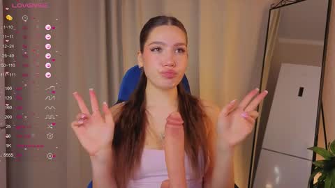 Shy EvaStreams are everyday 9 AM - 3 PM GMT 3  online show from 24, 9, 2025