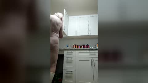 Snapshot of long1969dong chatting on 12, 6, 2026 long1969dong online show from 12, 6, 2026