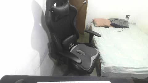 Marvin Santiago online show from 12, 4, 2026