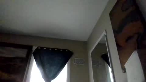 Snapshot of longlegs69692 chatting on 7, 4, 2026 Longlegs online show from 7, 4, 2026