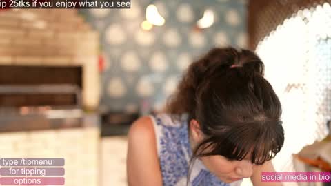 Snapshot of loollypop24 chatting on 11, 1, 2026 Chaturbatexxjessica online show from 11, 1, 2026