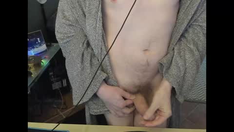 Snapshot of loomie chatting on 15, 12, 2024 loomie online show from 15, 12, 2024