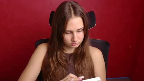 Snapshot of lora_kisses chatting on 20, 9, 2025 Lora online show from 20, 9, 2025
