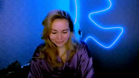 Lora online show from 6, 2, 2026