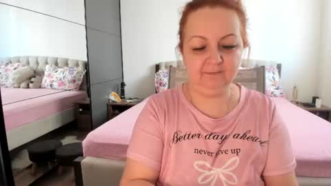 Lora online show from 15, 7, 2026