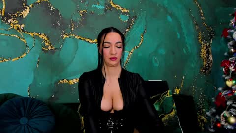 Snapshot of lorawarnner chatting on 7, 12, 2024 Miss online show from 7, 12, 2024