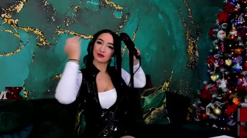 Snapshot of lorawarnner chatting on 13, 12, 2024 Miss online show from 13, 12, 2024