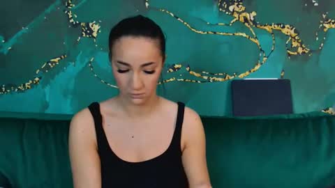 Snapshot of lorawarnner chatting on 4, 2, 2025 Miss online show from 4, 2, 2025