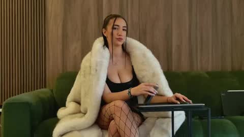 Snapshot of lorawarnner chatting on 12, 3, 2025 Miss online show from 12, 3, 2025